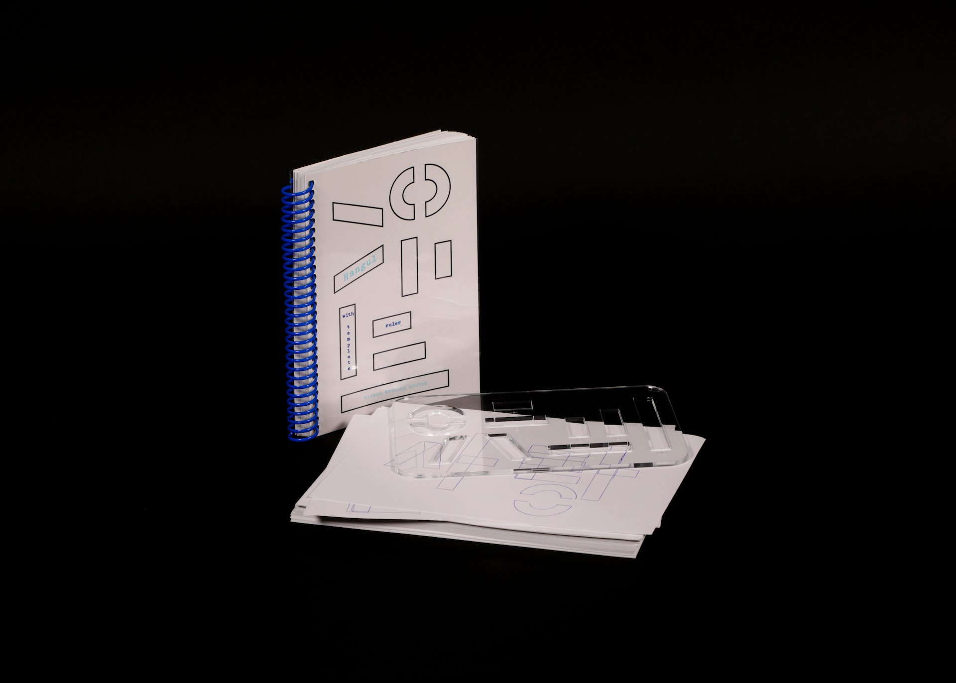 Template Ruler: 123.5×182×3mm, Acrylic laser cutting
/
Instruction Book: 128×182mm, 80p, digital printing on paper, cover. laser film, zen pure 270gsm, inner. zen pure 150gsm and gmund cotton 110gsm, spiral binding