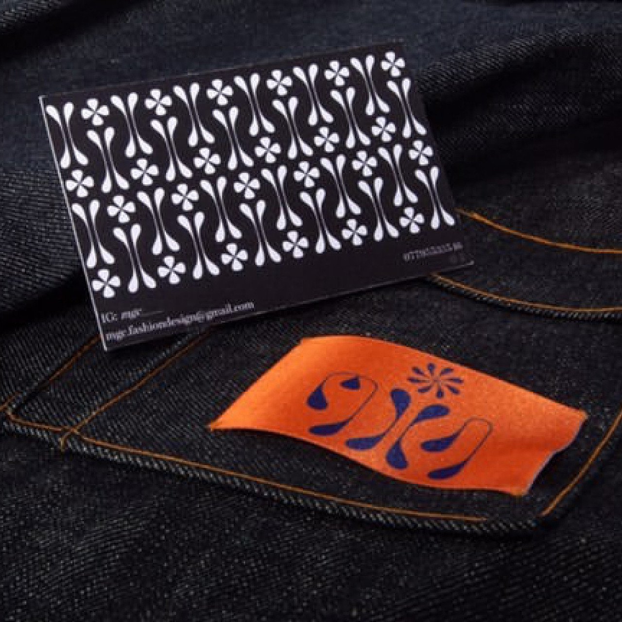 Mia : graphic brand identity